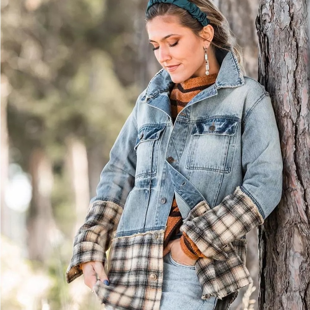 Gimmicks by BKE Blue Denim Jacket with Plaid Accents